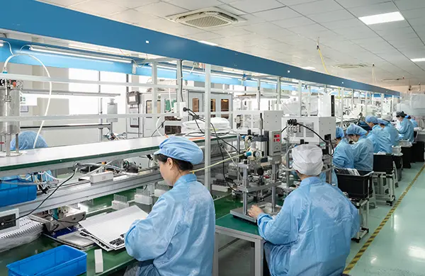 Operațiuni de linii de asamblare a fabricării machiajului chinezesc pentru fabricație de frumusețe